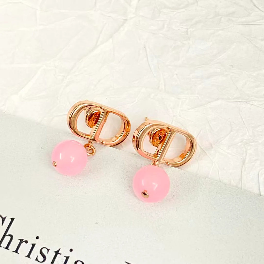 New pearl earrings