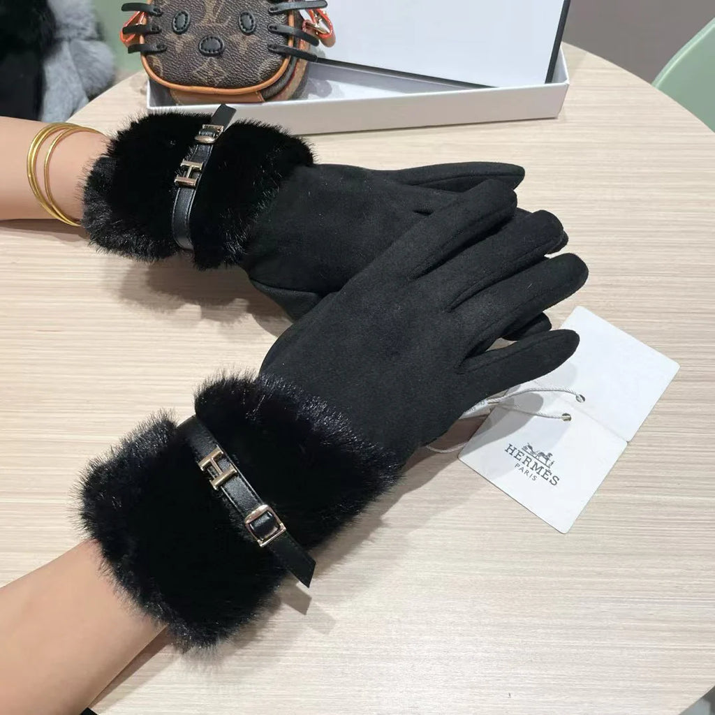 Cold resistant and warm plush windproof gloves