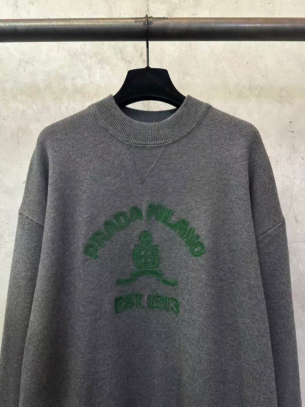 New towel embroidered sweater