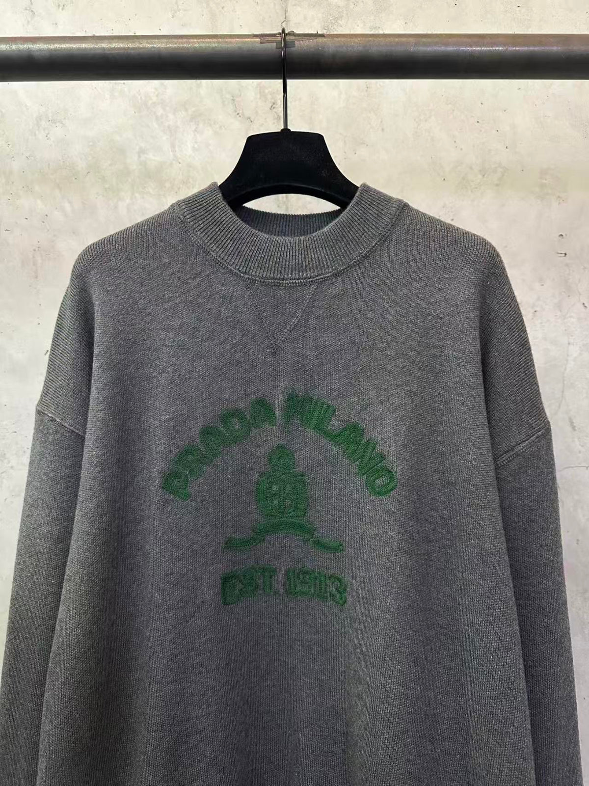 New towel embroidered sweater