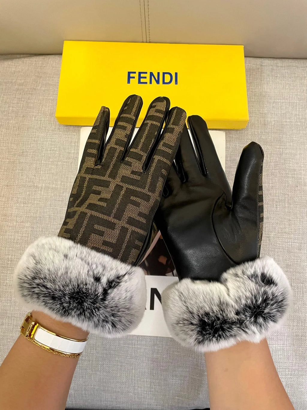New fabric with leather gloves