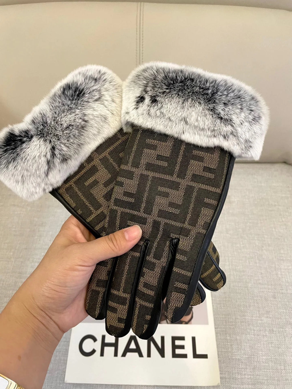 New fabric with leather gloves