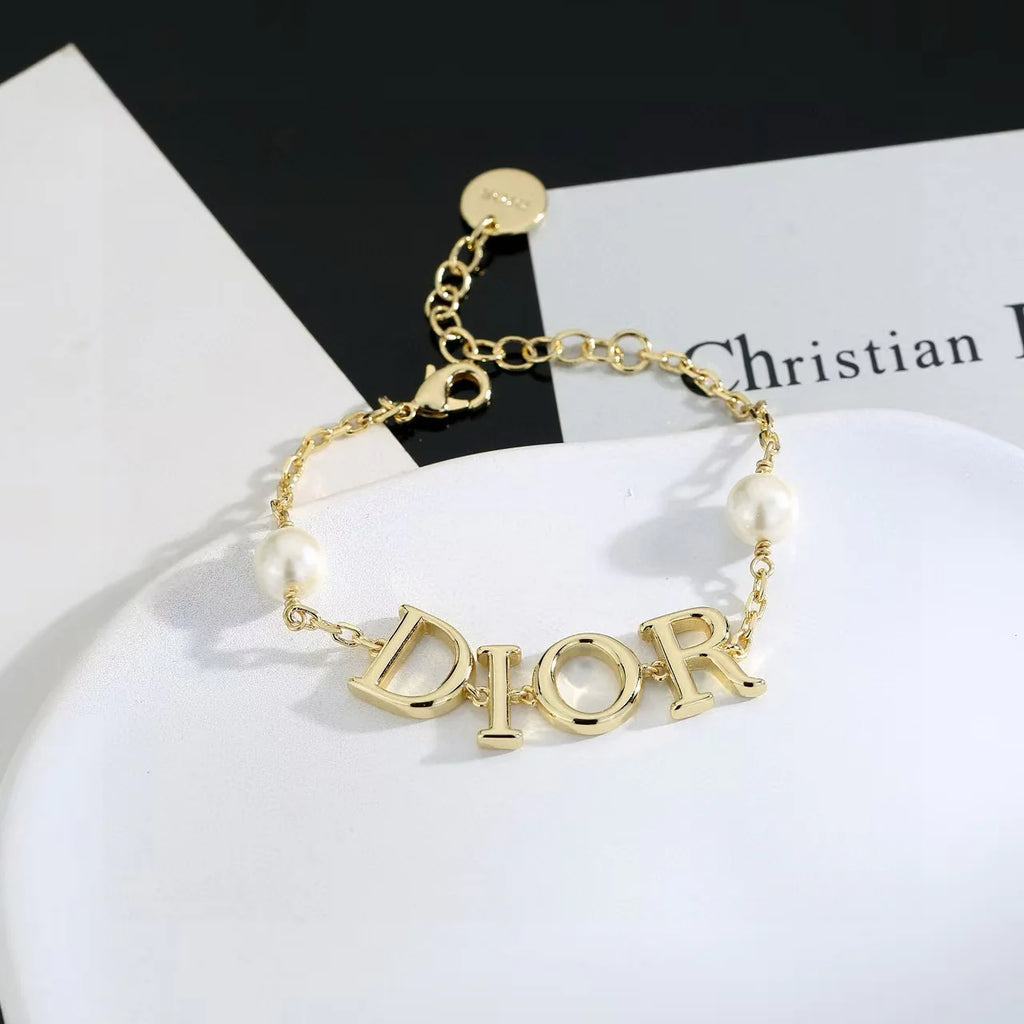 Hot selling letter bracelet
