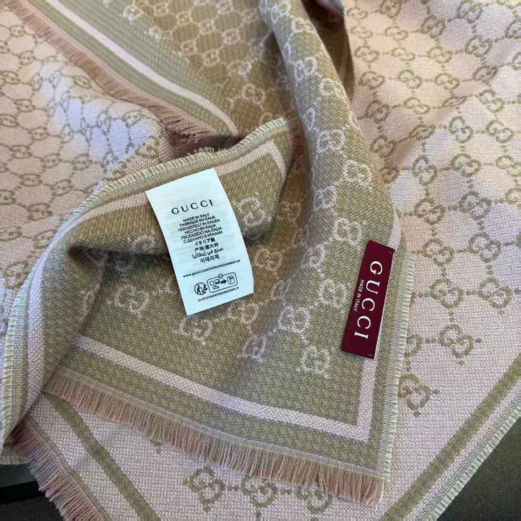 New letter scarf