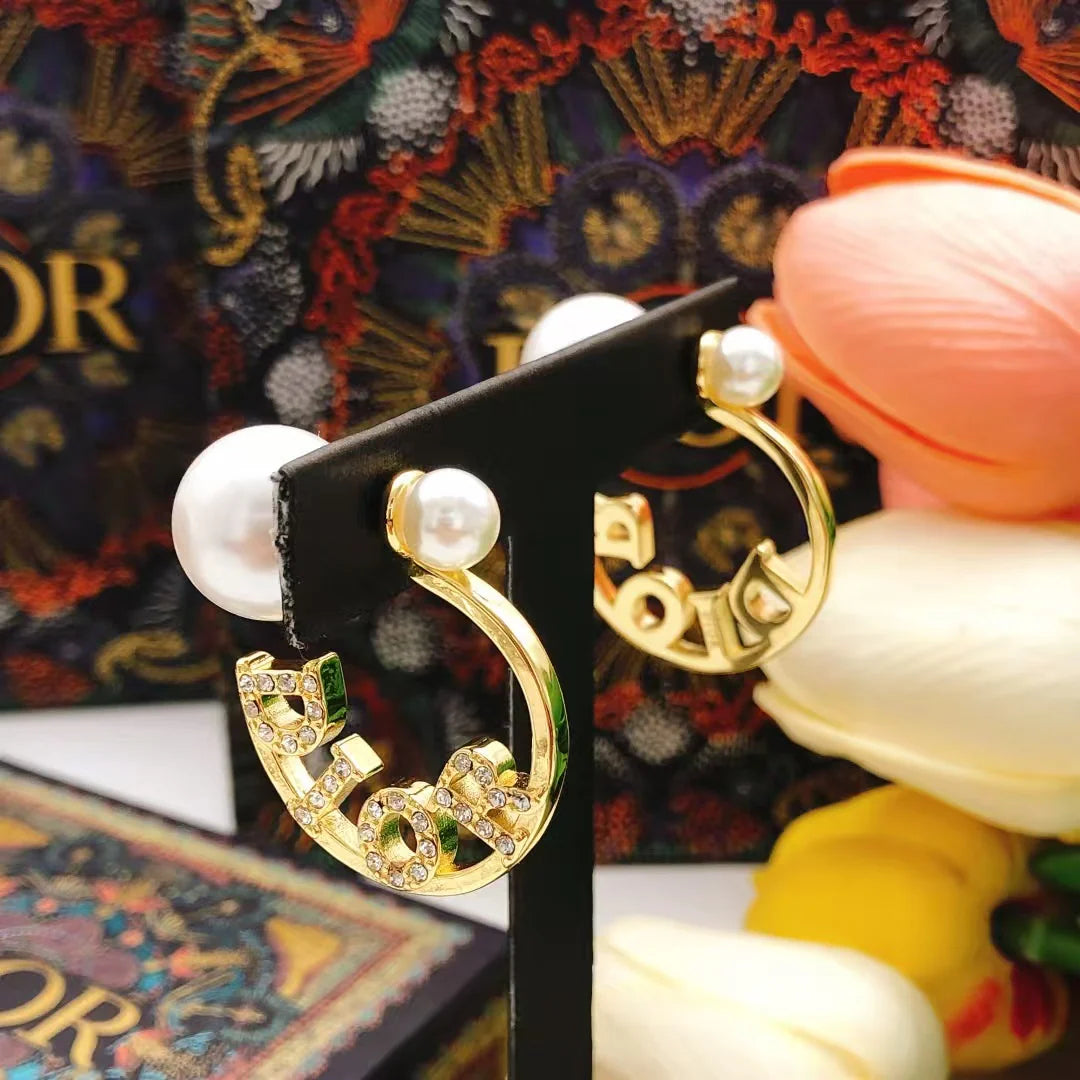 New round earrings