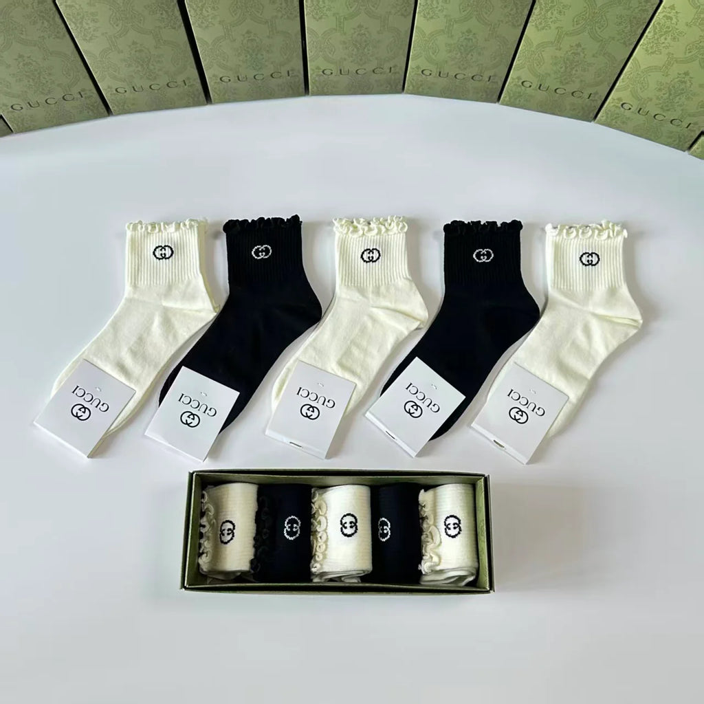 New medium to long pile socks
