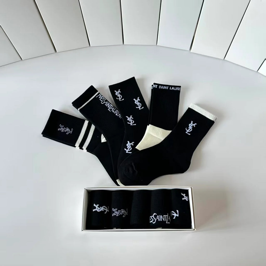 New medium to long pile socks