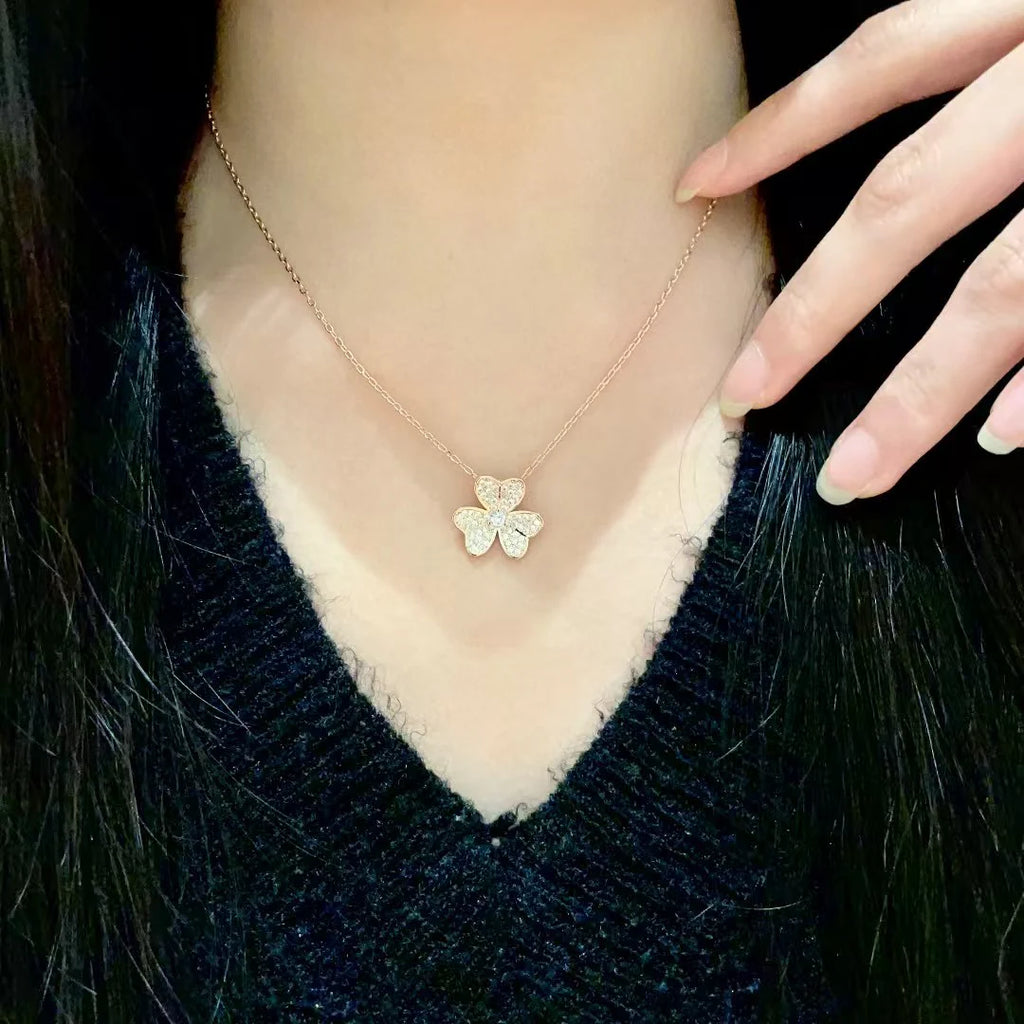 New flower necklace