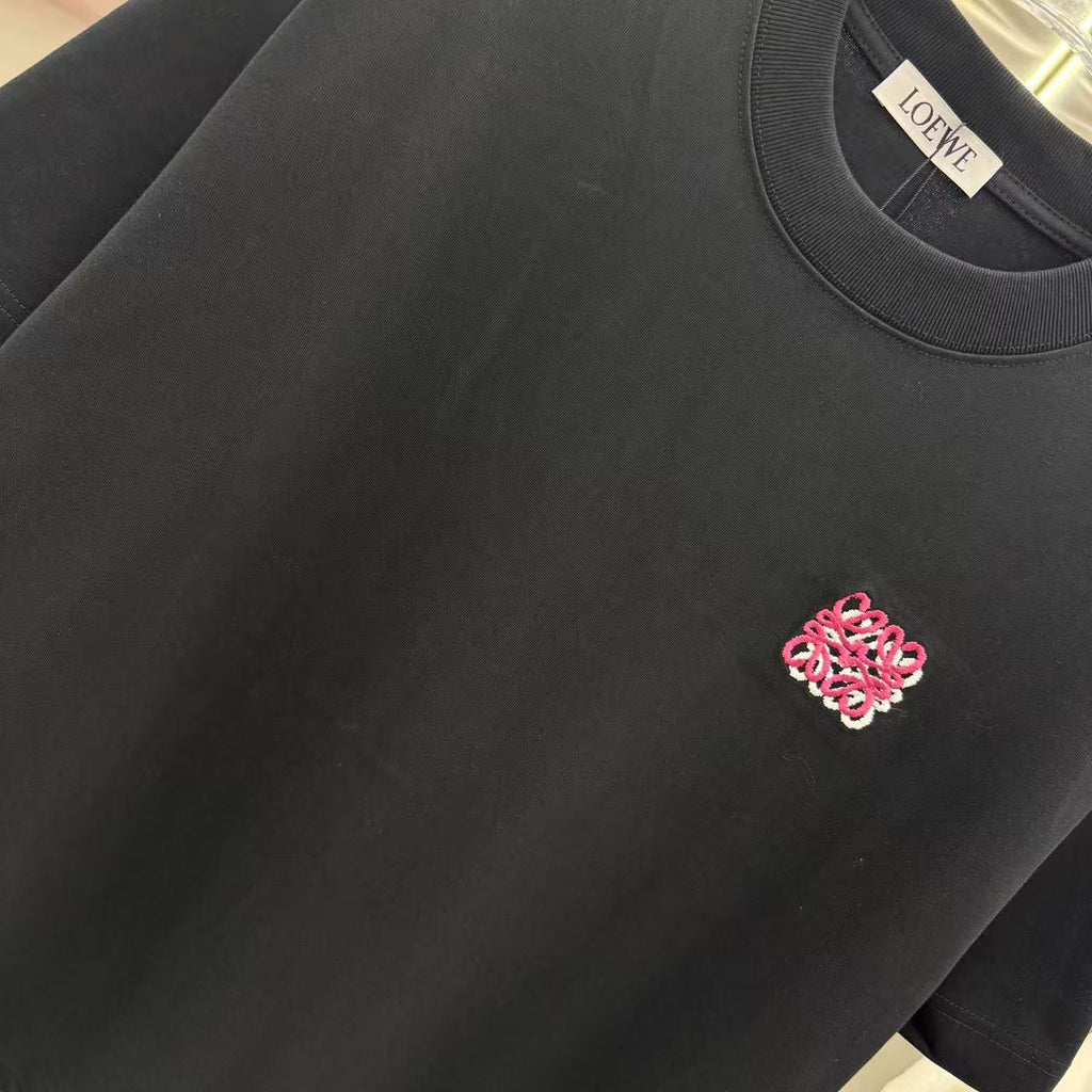 Autumn and winter new round neck short sleeved shirt