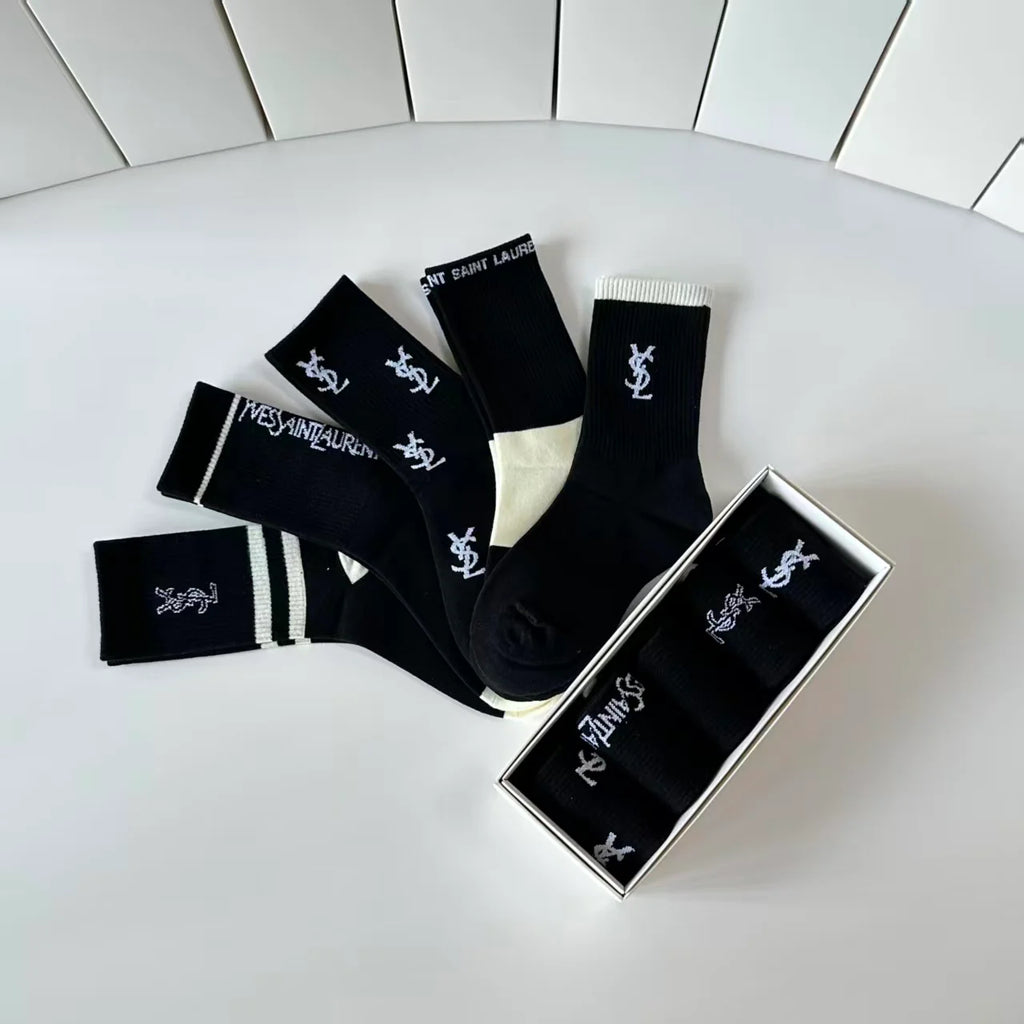 New medium to long pile socks
