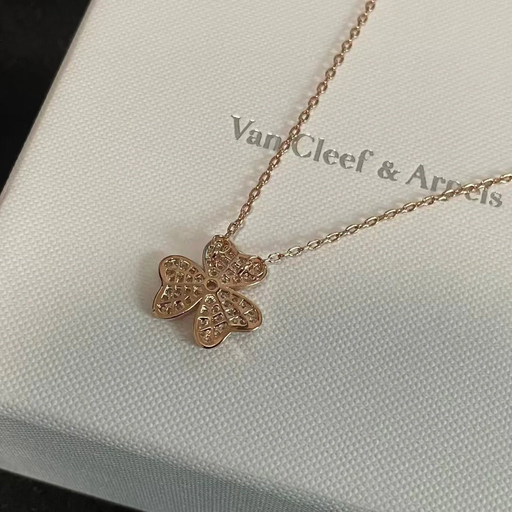 New flower necklace