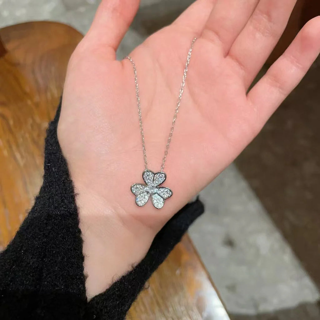 New flower necklace
