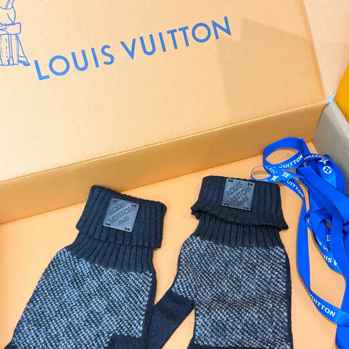 Wool Knitted Gloves 🧤