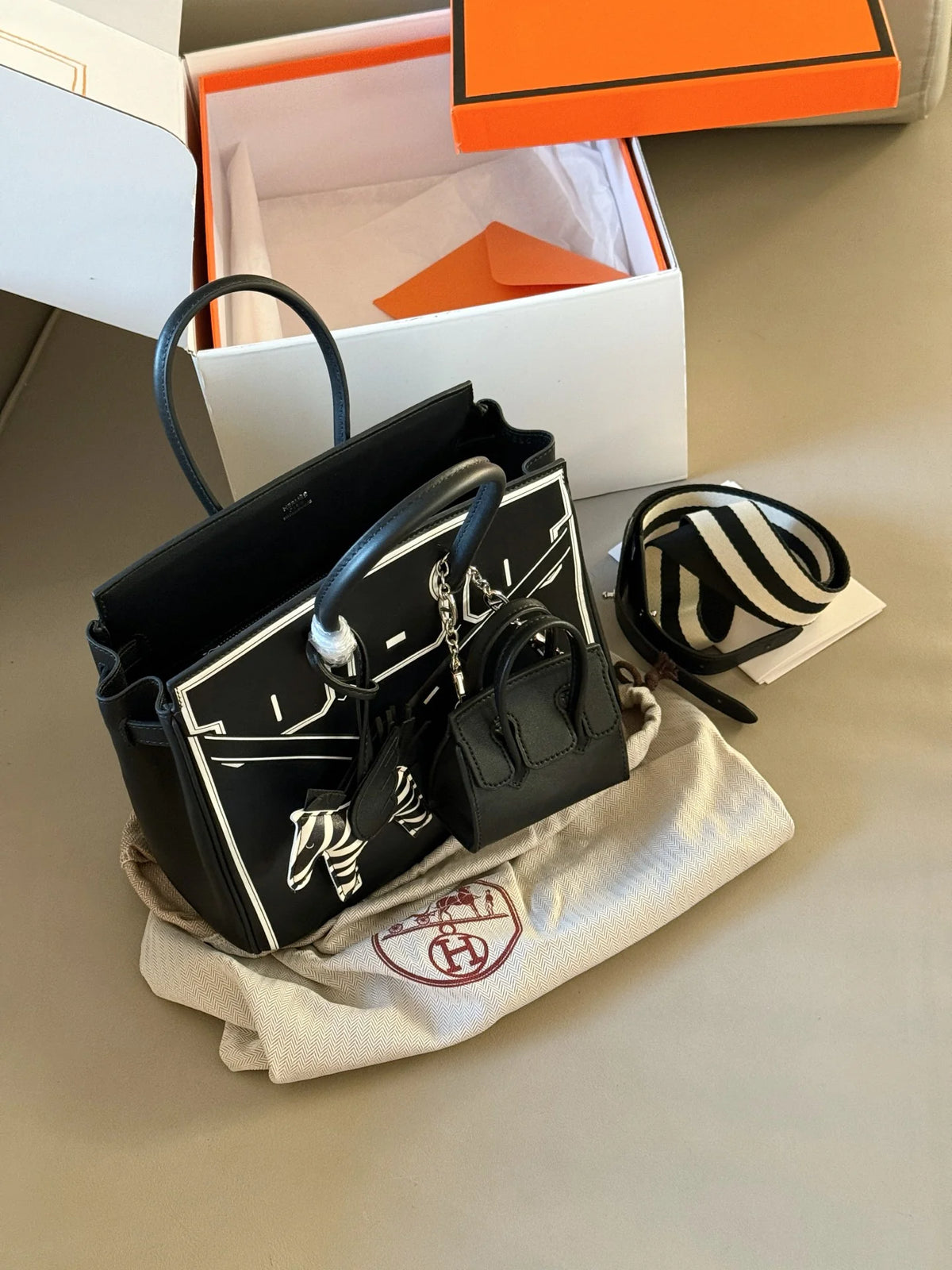 Cow skin mother platinum bag