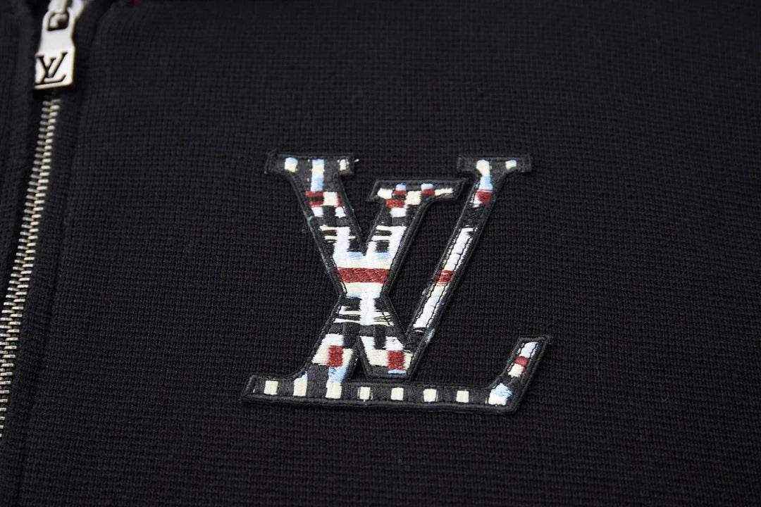 Knitted zipper jacket with grid collar and letter stickers