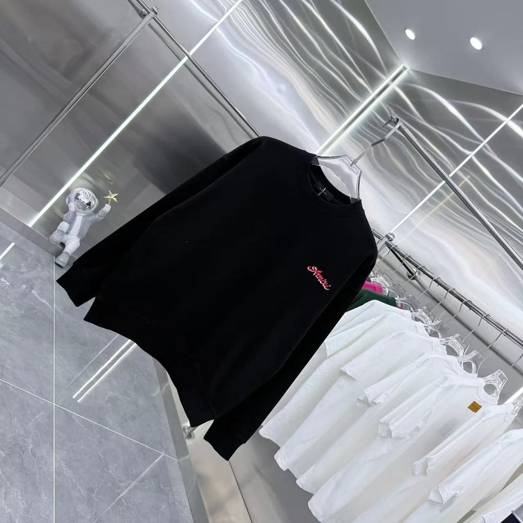 Round neck long sleeved sweatshirt