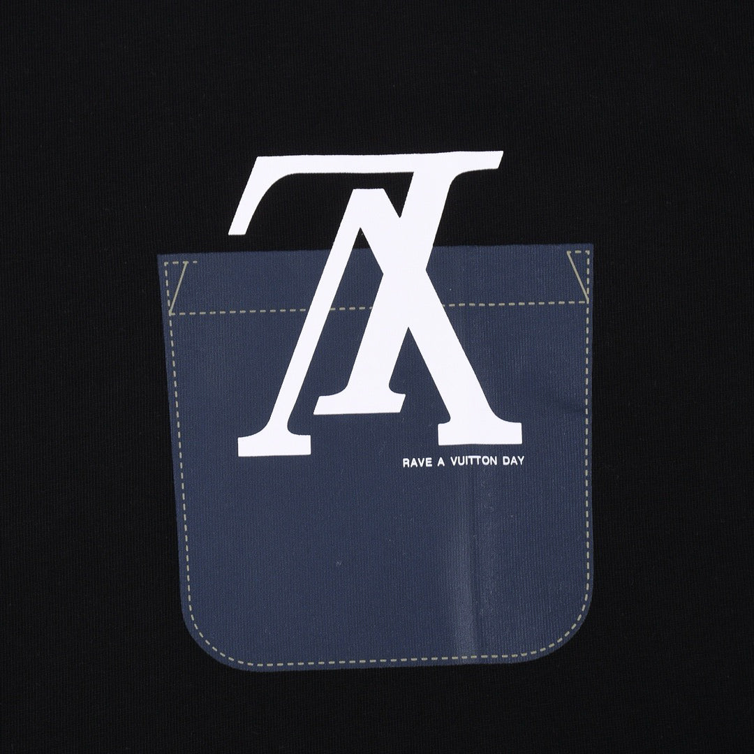 Fake chest pocket with new contrasting color design printed T-shirt