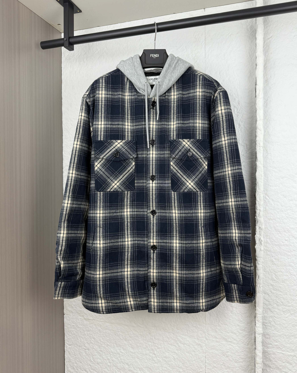 Cashmere plaid hooded clip