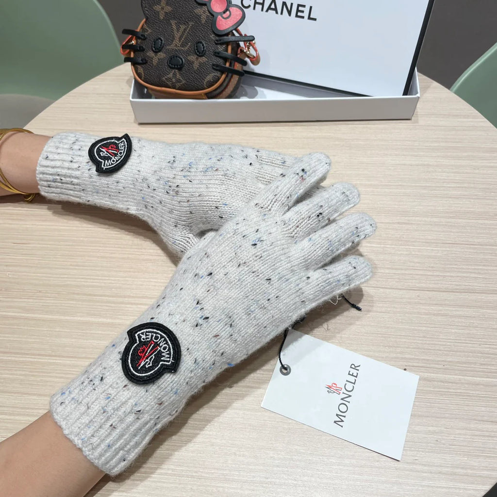 Autumn and winter wool knitted gloves