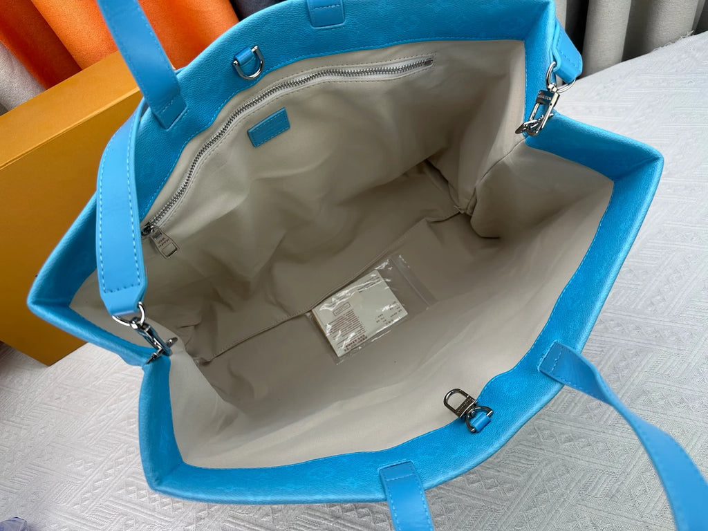 Gradient Blue Shopping Bag