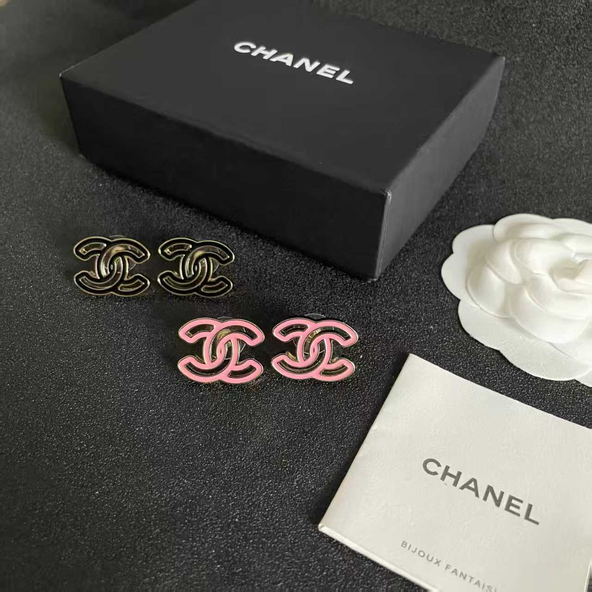 New hollowed out earrings