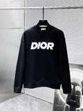 New long sleeved round neck sweatshirt