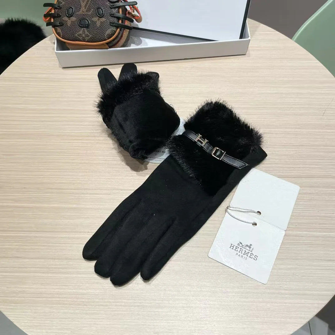 Cold resistant and warm plush windproof gloves