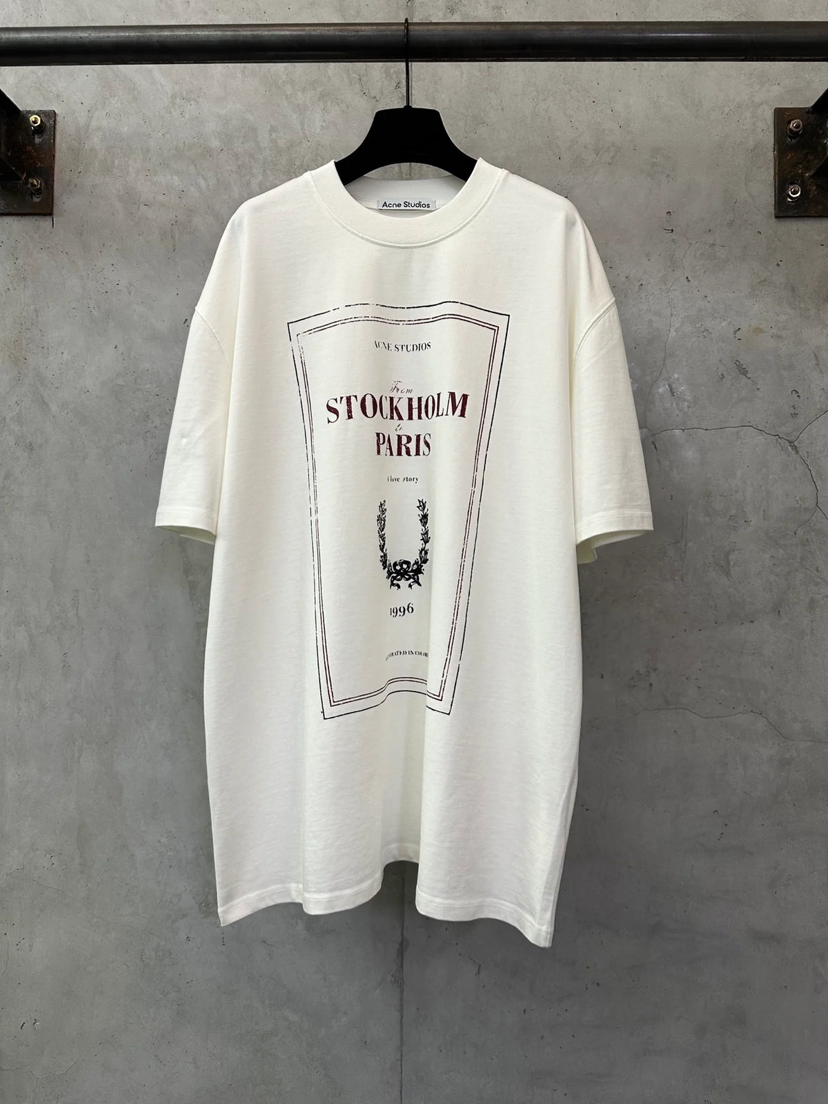 Short sleeved T-shirt with letter pattern