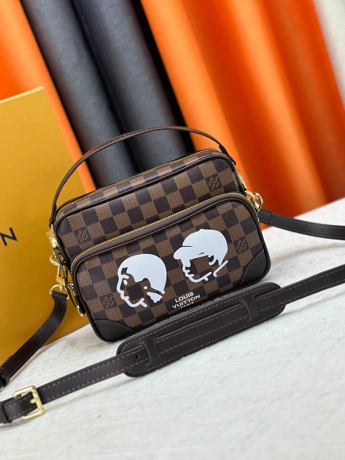 messenger bag