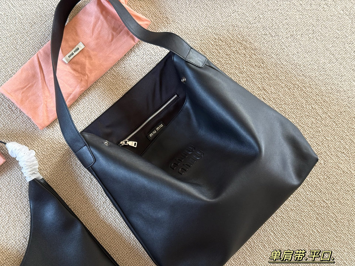 Flat mouth vertical tote bag