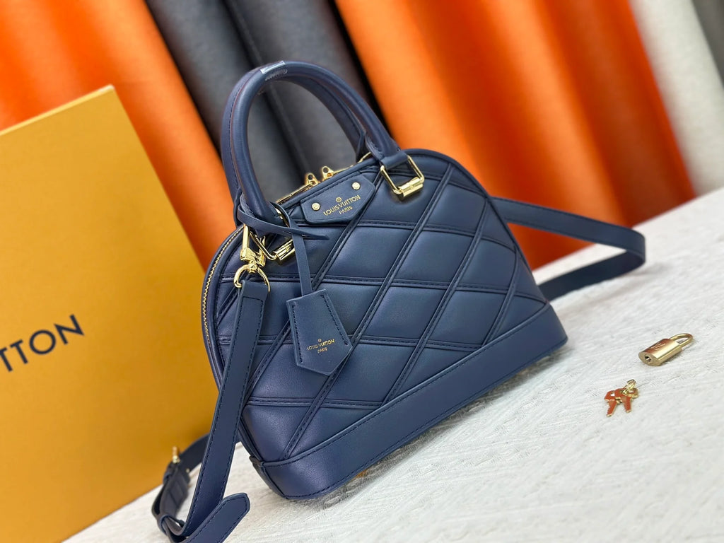 Classic Alma handbag