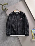 New round neck sweatshirt with long sleeves