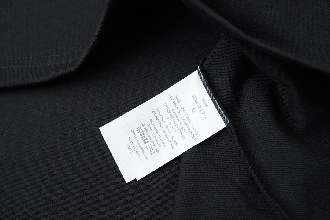 Light luxury embroidered T-shirt