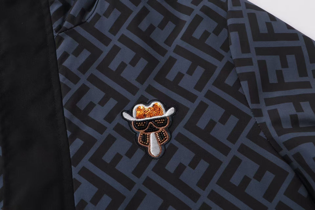 New embroidered hooded jacket