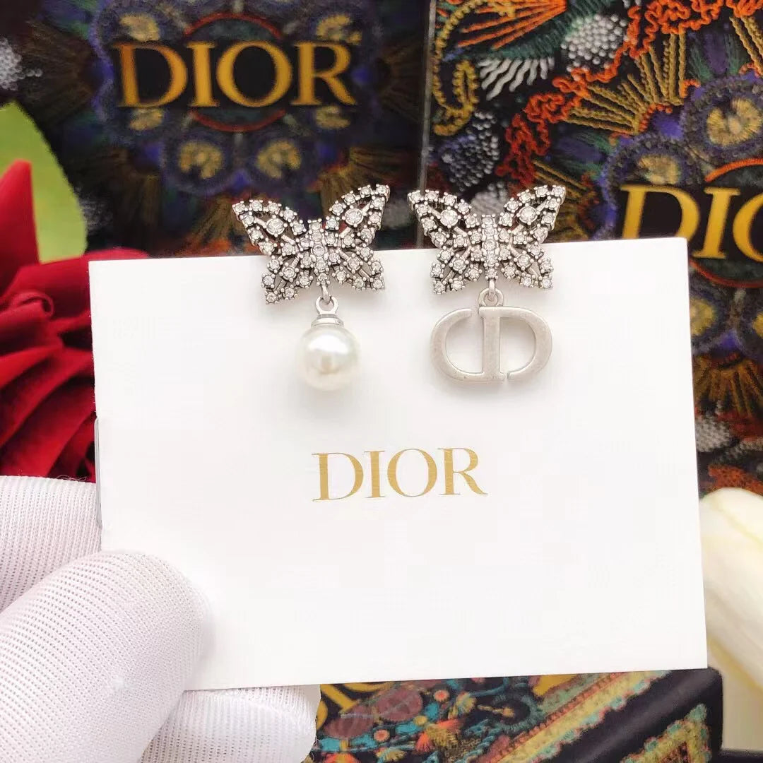 butterfly 🦋 ear stud