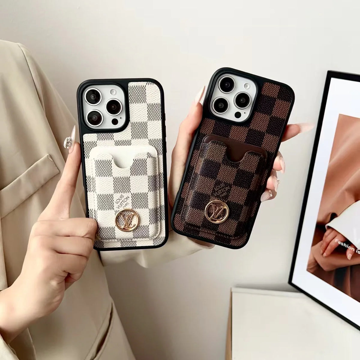Carbon fiber patterned leather phone case