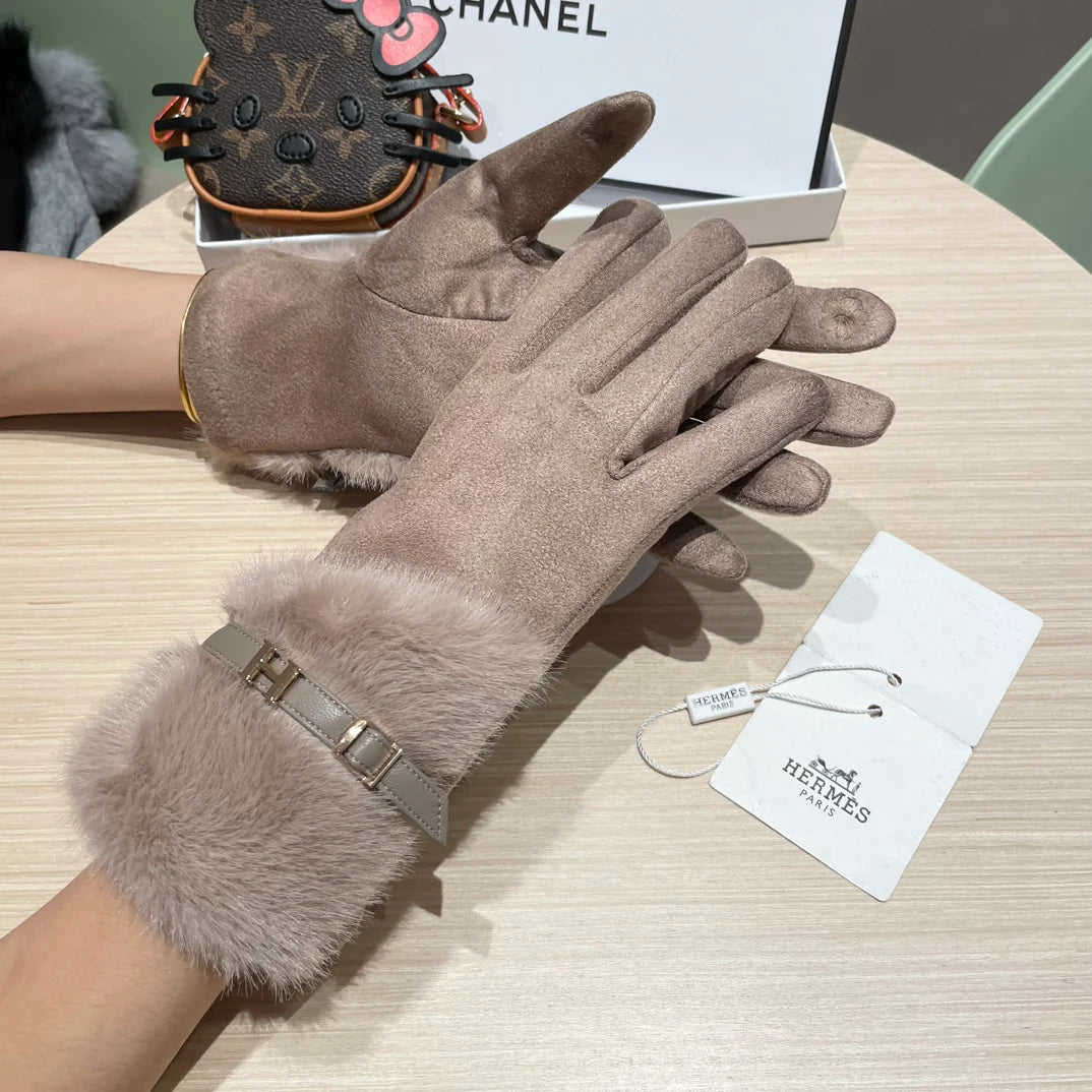 Cold resistant and warm plush windproof gloves