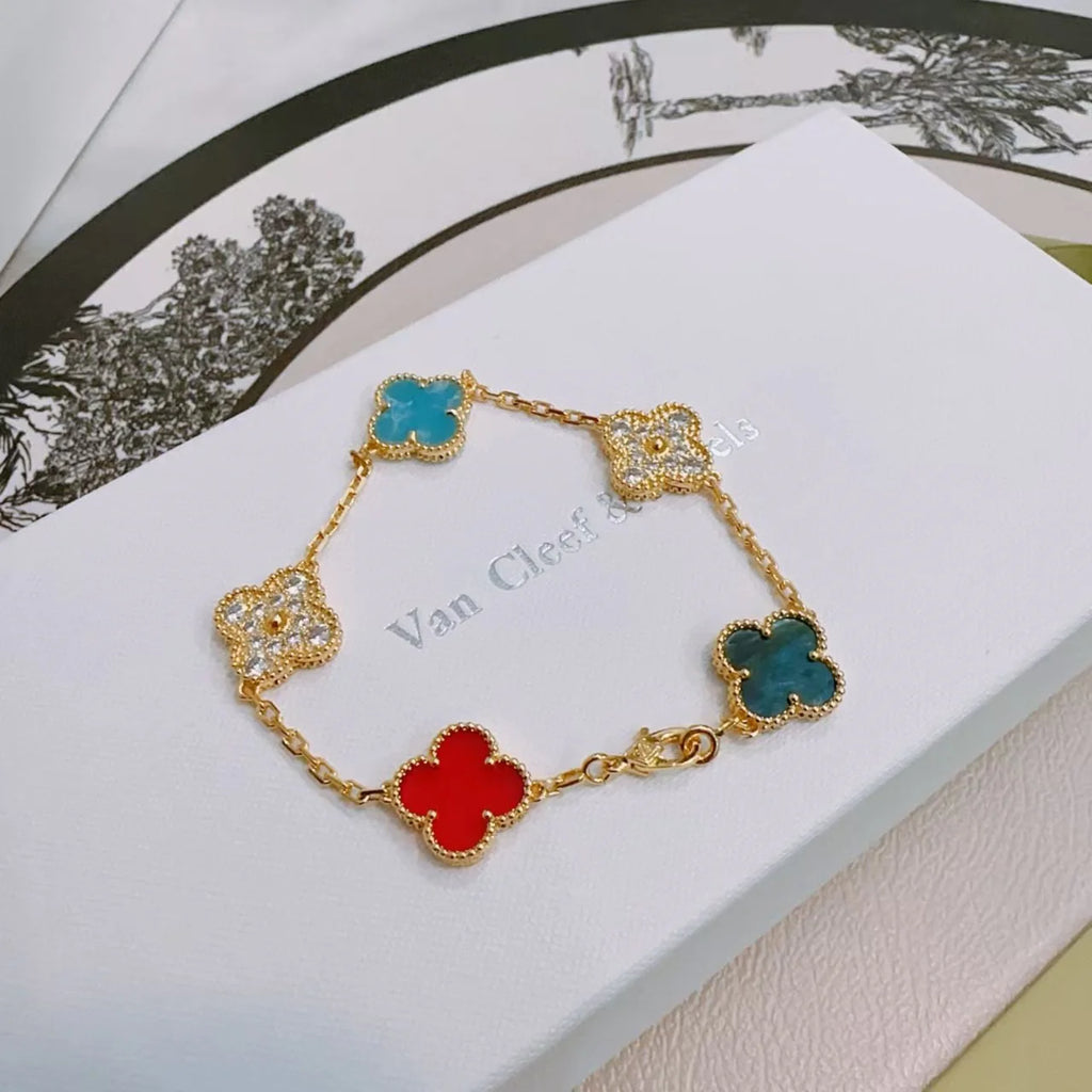 Clover colored bracelet