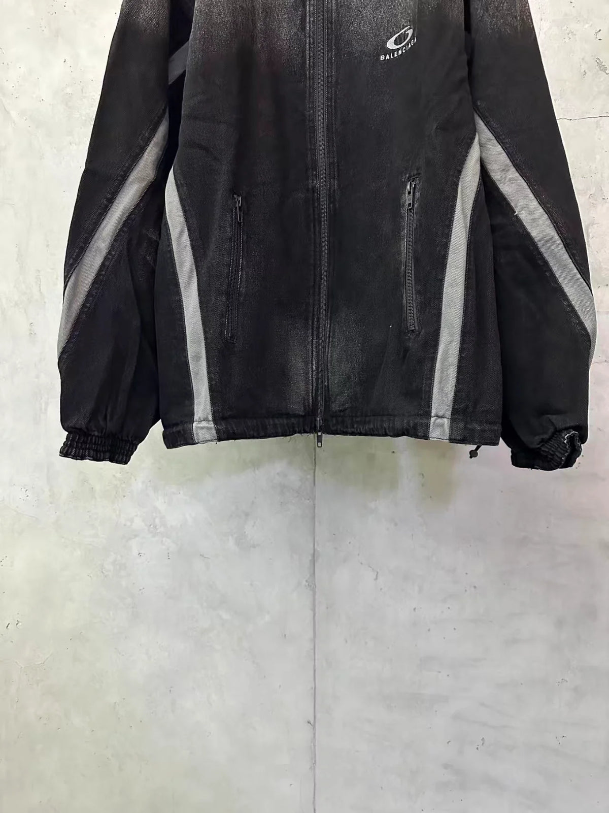 New double-sided denim jacket