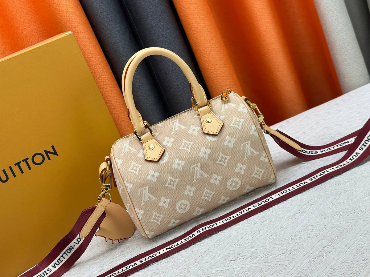 Light beige denim handbag