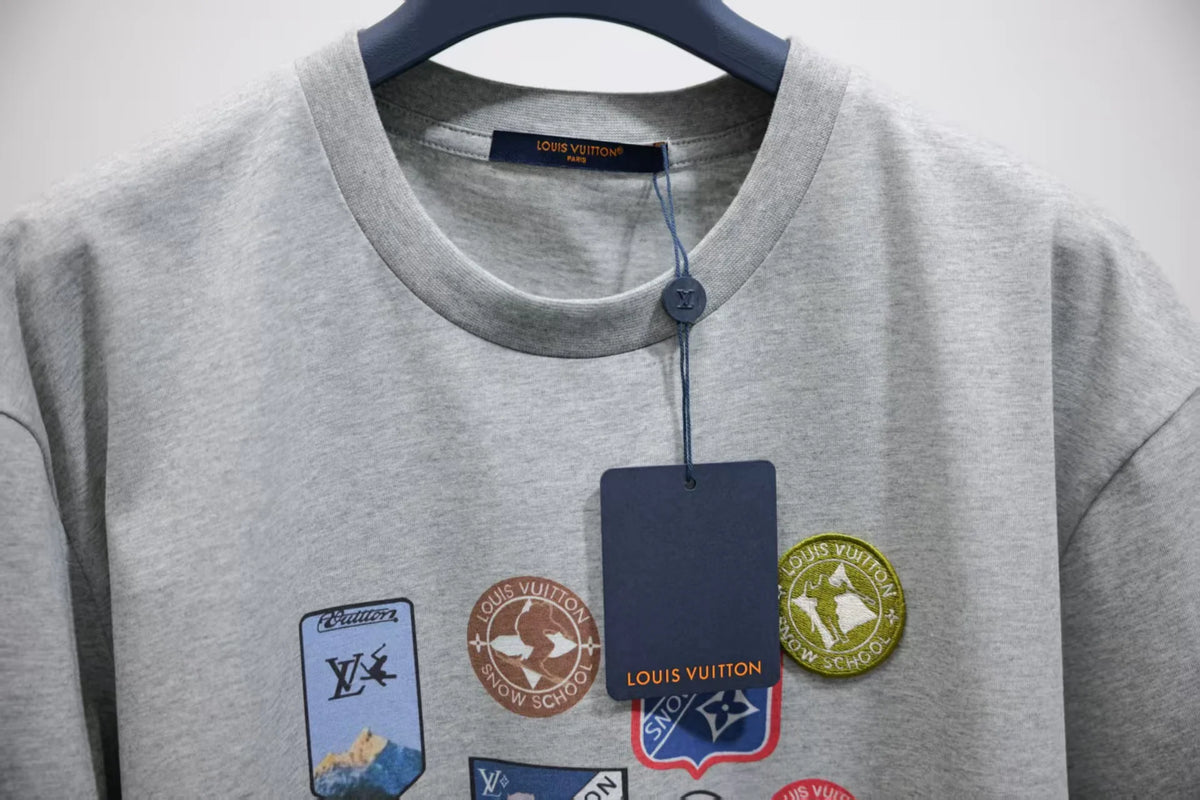 New printed embroidered short sleeved T-shirt