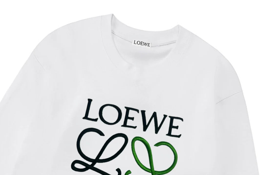 Embroidered letter logo, unisex long sleeved design