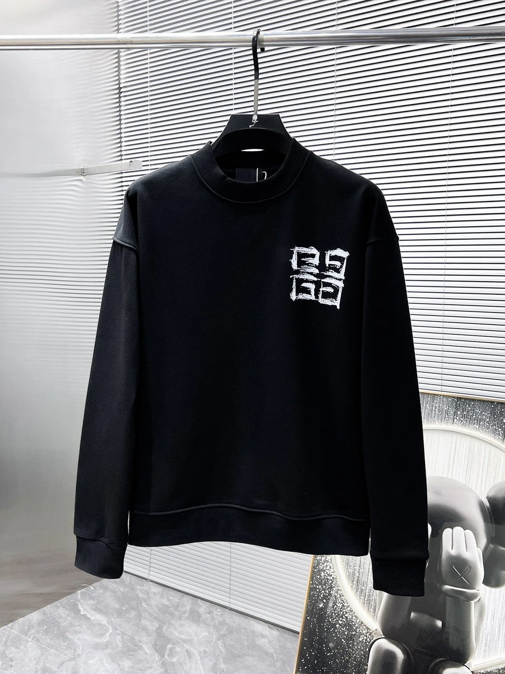 Early autumn new long sleeved round neck sweatshirt