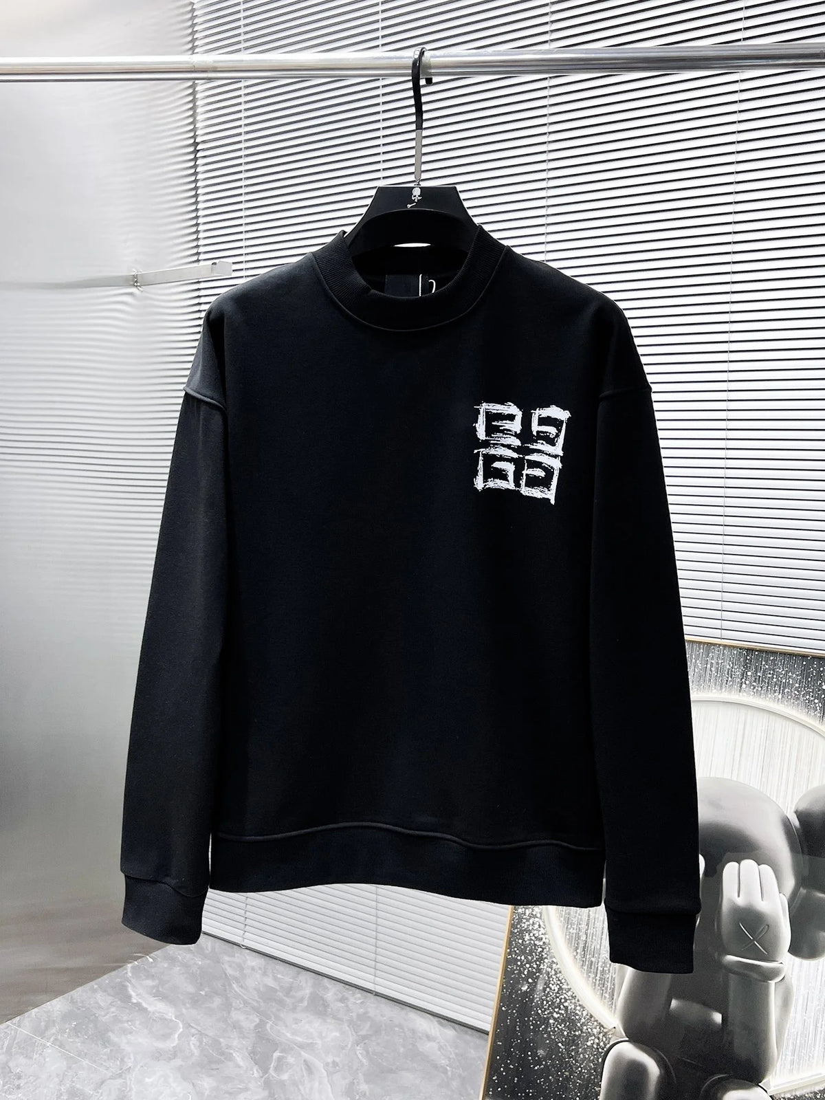 Early autumn new long sleeved round neck sweatshirt