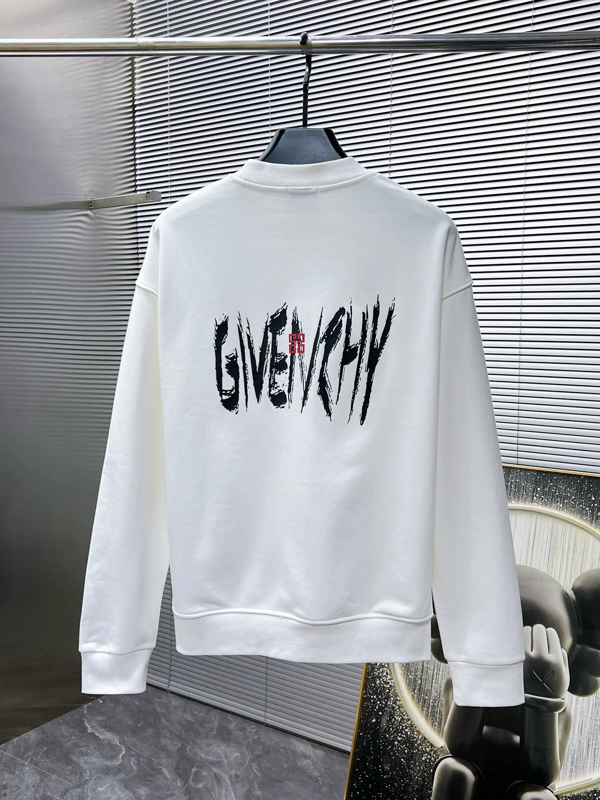 Early autumn new long sleeved round neck sweatshirt