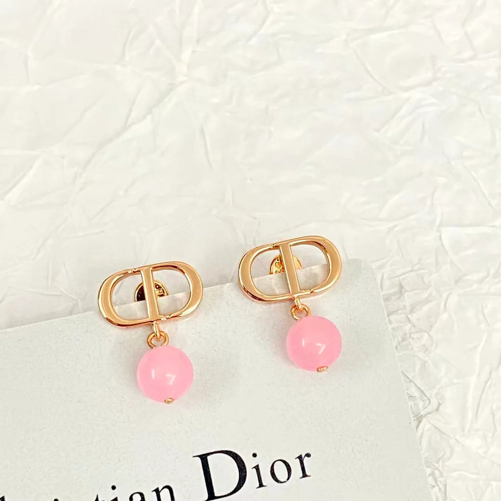New pearl earrings