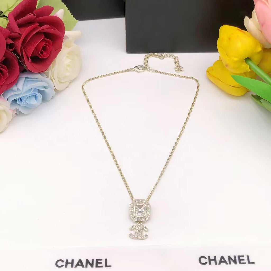 New block necklace