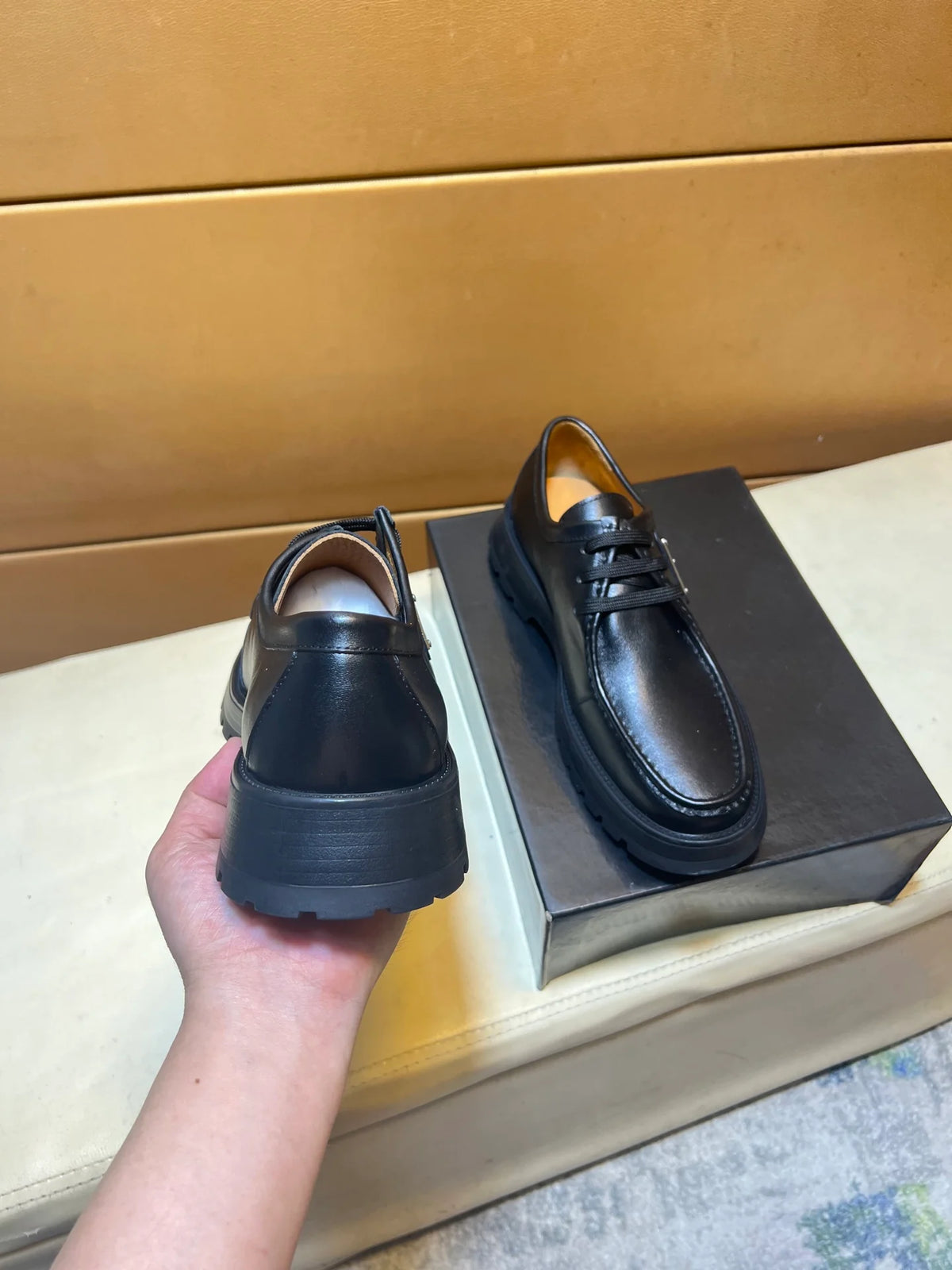 casual leather shoes