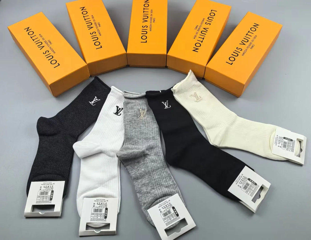 New Embroidered Socks