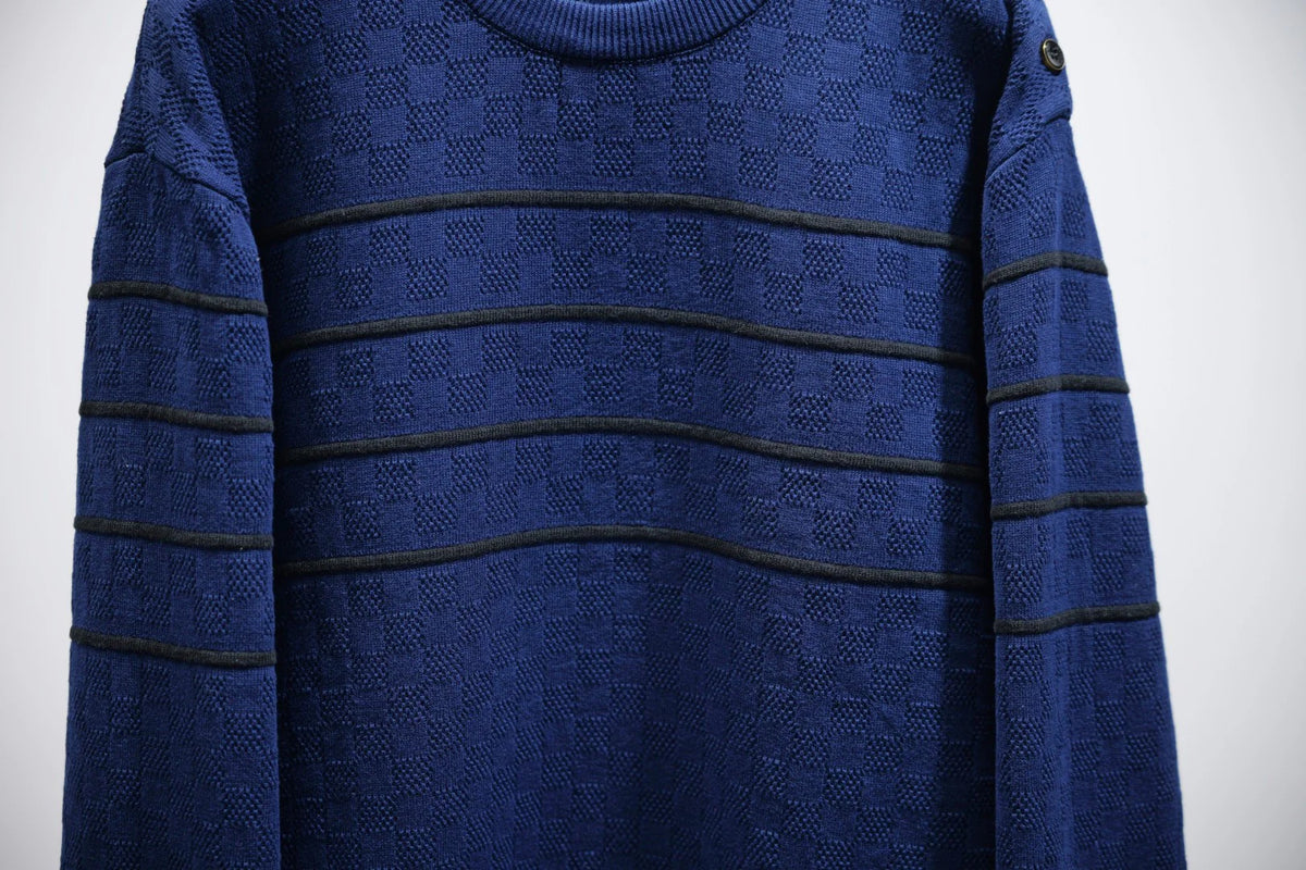 Pullover knitted sweater